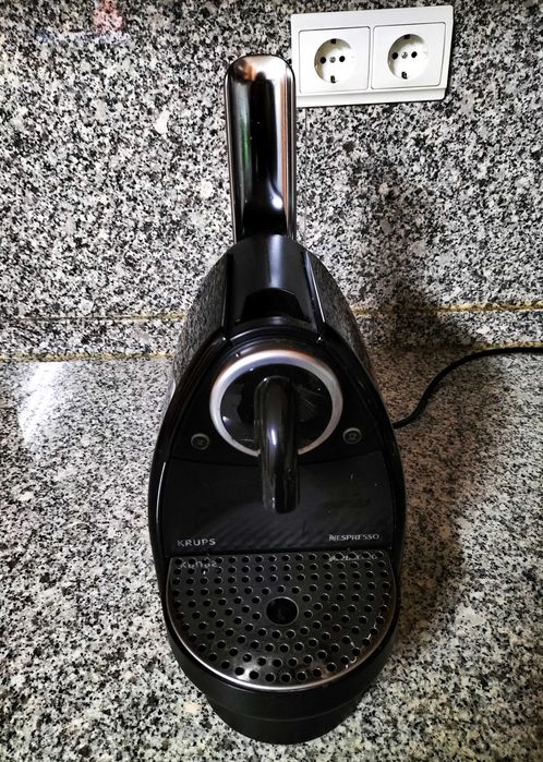Máquina de café de cápsulas Krups - Nespresso