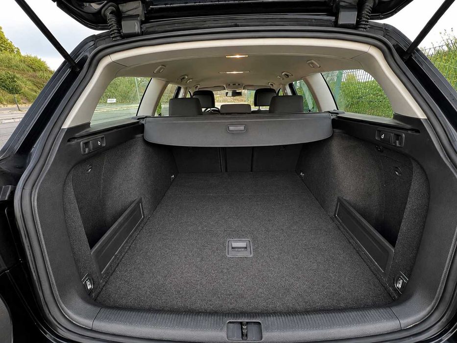 Volkswagen Passat Variant — fotografia 11