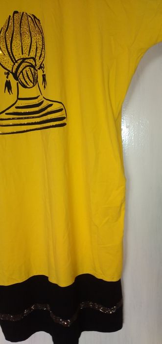 Жіноча сукня оверсайз.