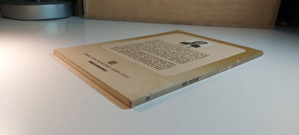 Nga Muturi - Alfredo Troni (1980)
