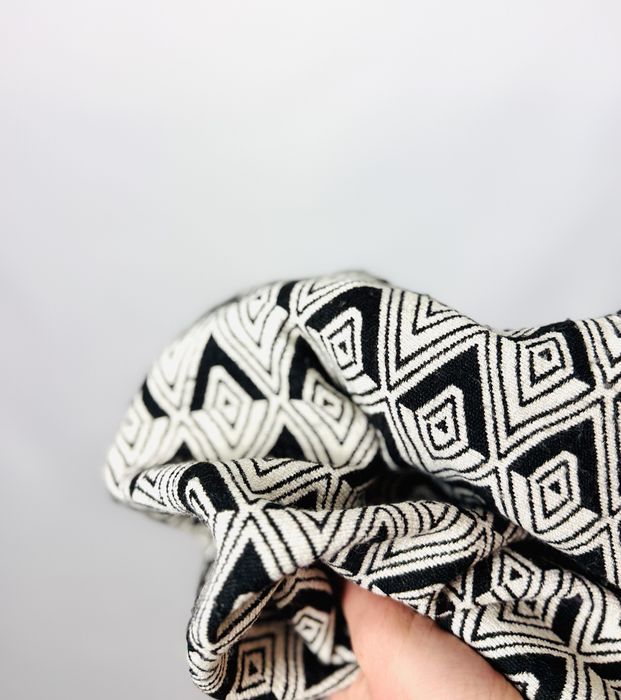 Czarno-biała sukienka w geometryczny wzór XL 42