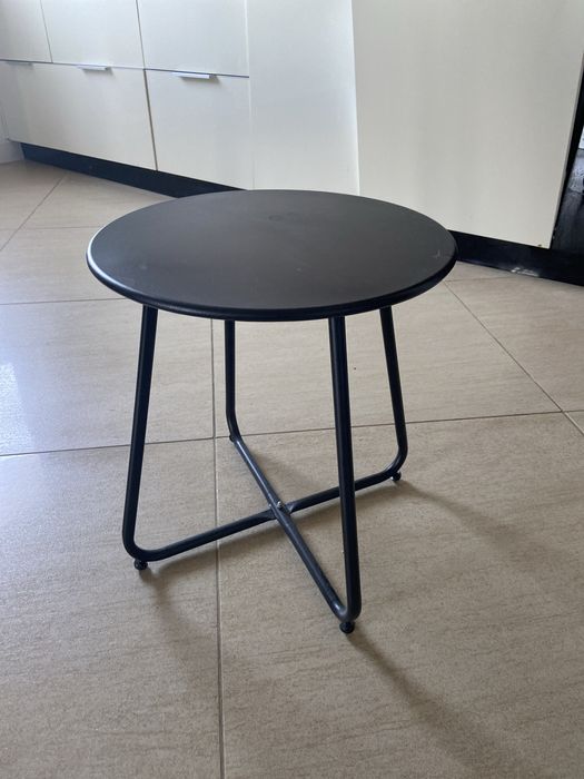 Stolik metalowy czarny