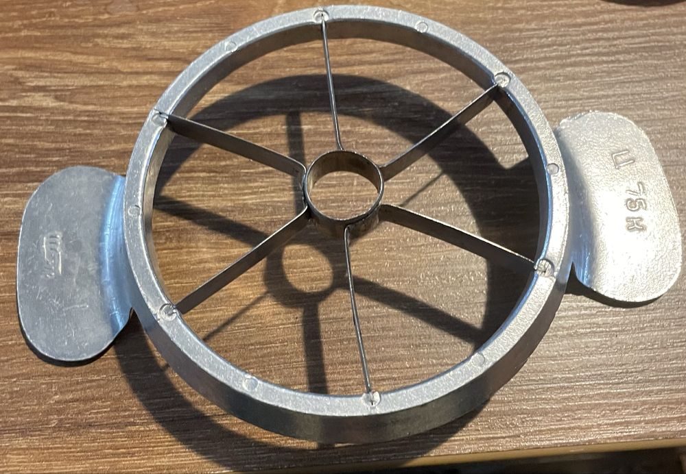 Krajalnica do jablek z prl