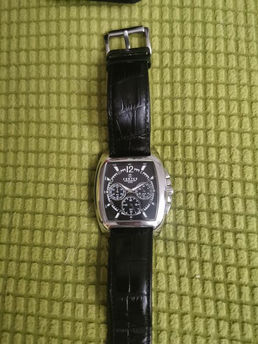 Relógio Certus preto com caixa