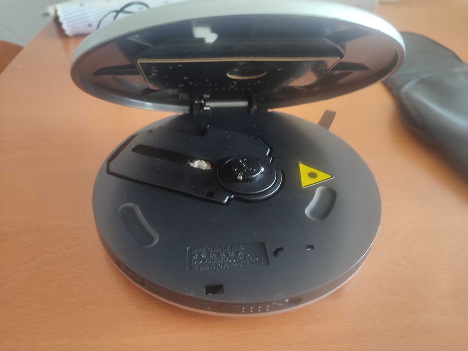CD player - DENVER CD Player. Novo