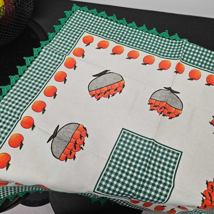 Toalha de Centro de Mesa c/ Croché