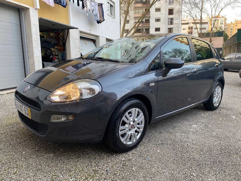 Fiat Punto 2013 poucos Kms!