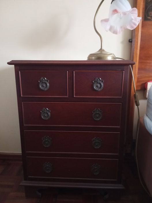 Mesa de cabeceira