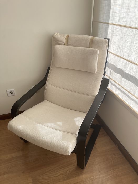 Cadeirão Ikea modelo moderno