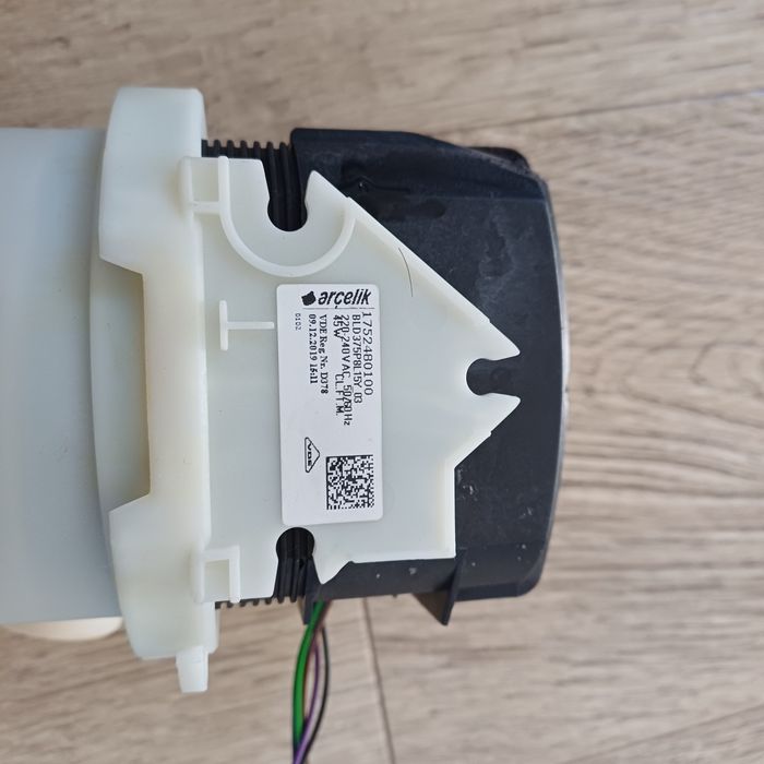 Zmywarka Beko DIN28431 części płyta główna pompa wody