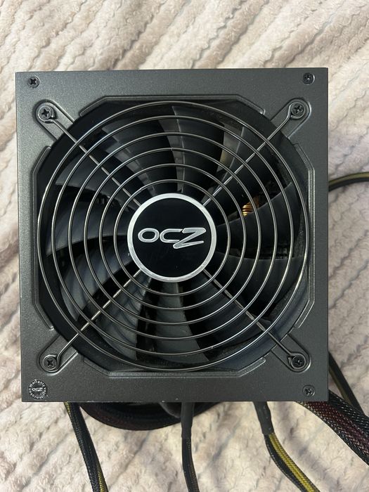 Блок живленя OCZ 600wat модульний