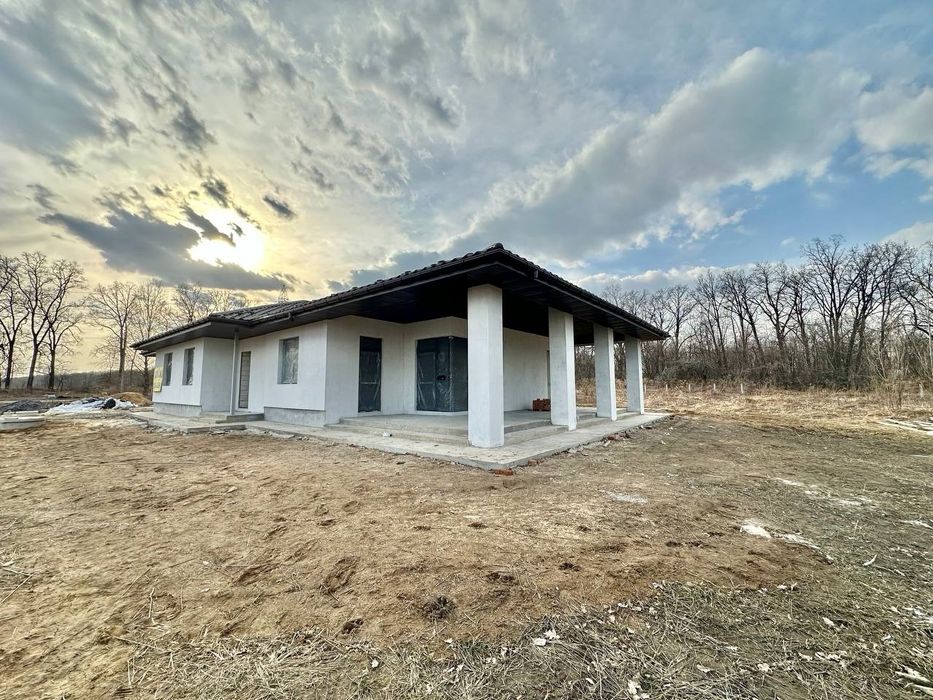 Продаж 1п будинку без ремонту у с. Крюківщина