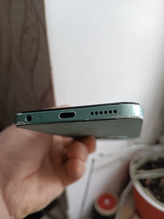 Tecno Spark 30C  4+2/128Gb NFC