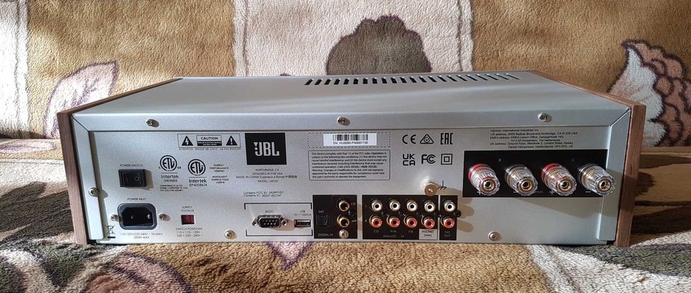 Wzmacniacz stereo JBL SA550 Classic, klasa G, Bluetooth, pilot