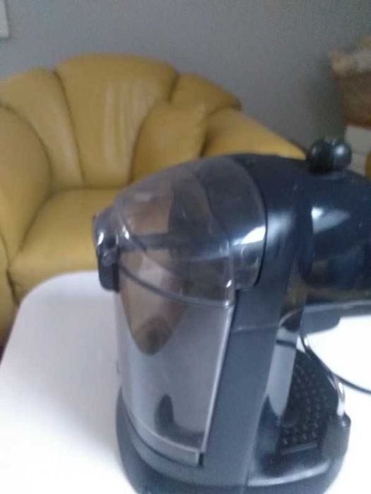 Express do kawy DeLONGI