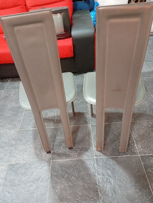 Cadeiras em cinza antracite