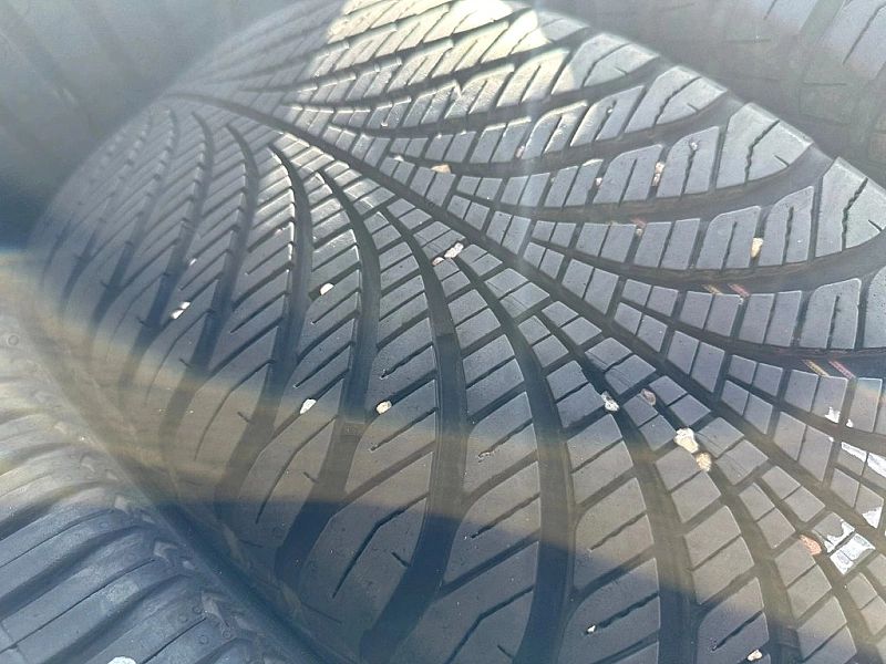 235/60/18 Goodyear Vector 4S g2_7,5mm_2szt_(752)
