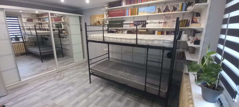 Łóżko piętrowe używane sprzedam.