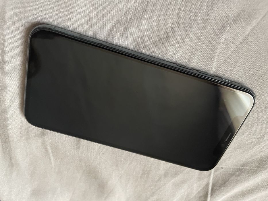 Продам Iphone 11 PRO 64 GB