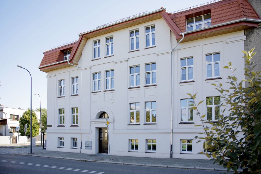 Stylowe mieszkanie w zabytkowej kamienicy – ul. Michejdy I salon z otwartą kuchnią | sypialnia | prywatne miejsce parkingowe