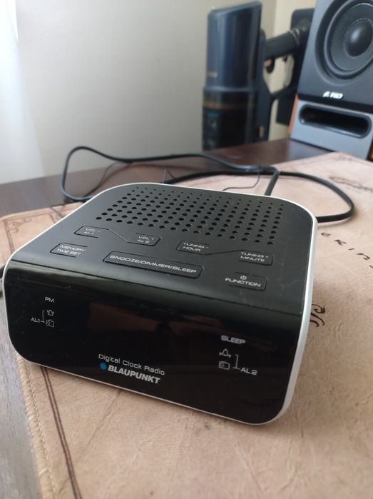 Radio budzik BLAUPUNKT CR5WH