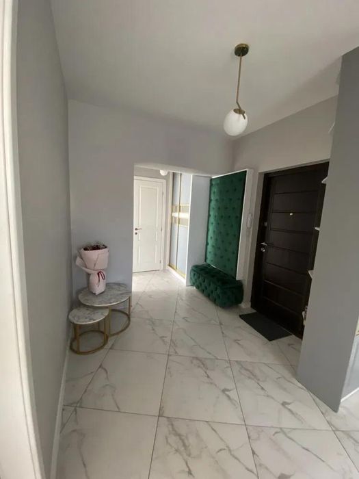 Продаж 2 кімн.квартира 110 м² 5/5 ц. Брюховичі 140000$