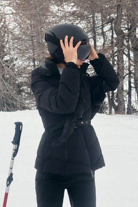 Пуховик water resistant windproof recco® technology ski collection  zara, чорна гірськолижна куртка zara