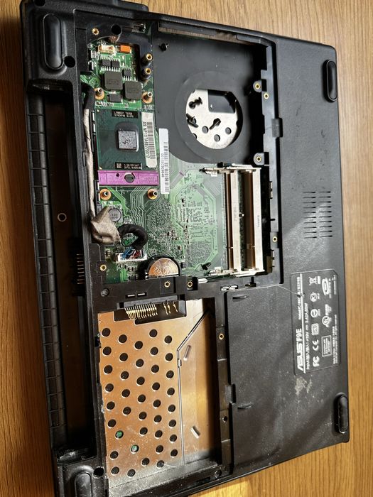 деталі на asus .
