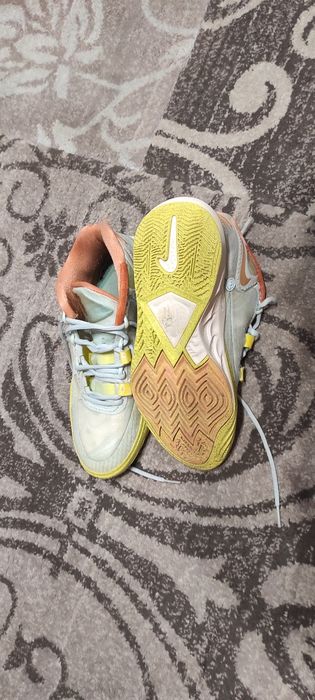 Продам баскетбольні кросівки Nike Kyrie 8 "Eagle"