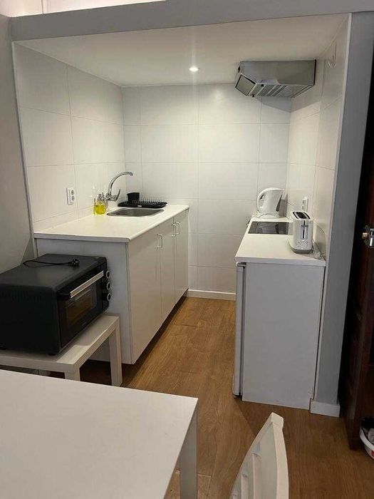 T1 ao Metro da Trindade | 980€