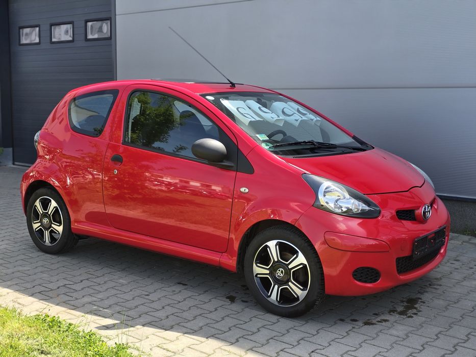 Toyota Aygo 1.0 szyberdach alufelgi niski przebieg