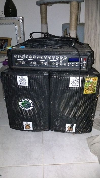 Sistema de som entrada Jack e adaptador type C