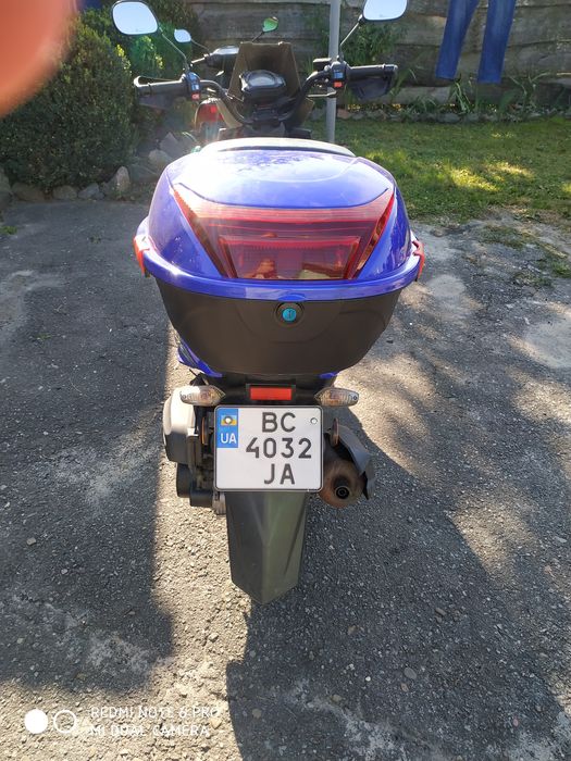 Продам скутер спарк 19 bn, 150 кубів, є нюанси по пластику.