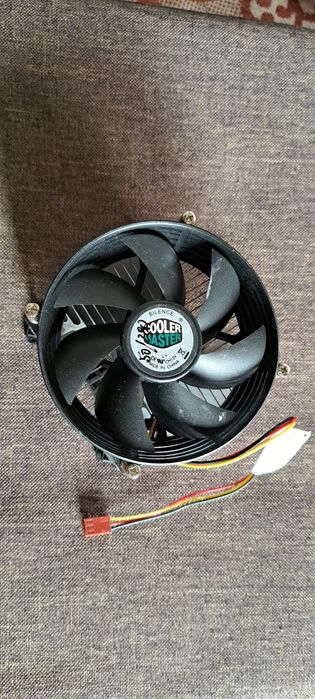 AMD Socket 775 CPU Cooler493047945951989763