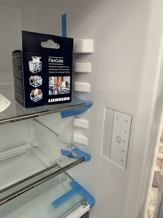Холодильник Liebherr , 85см
