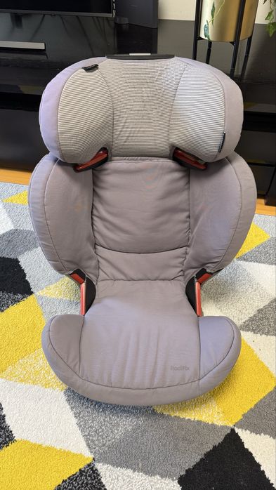 Cadeira Auto Maxi-Cosi RodiFix – Muito Bom Estado