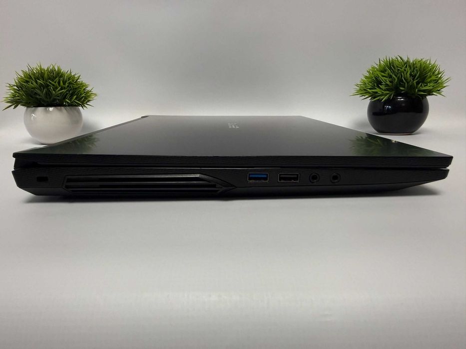 Ігровий ноутбук Clevo 17 i7-9750H 6ядер/RTX 2060 6gb/32gb ddr4/512gb ssd + 1TB HDD/17’3 Full HD IPS 144Hz