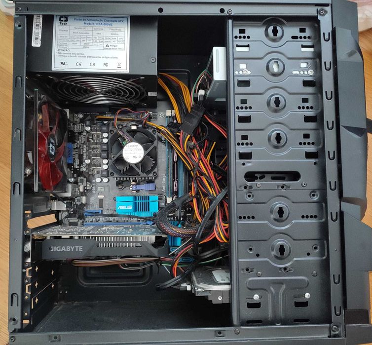 Vendo Desktop Usado