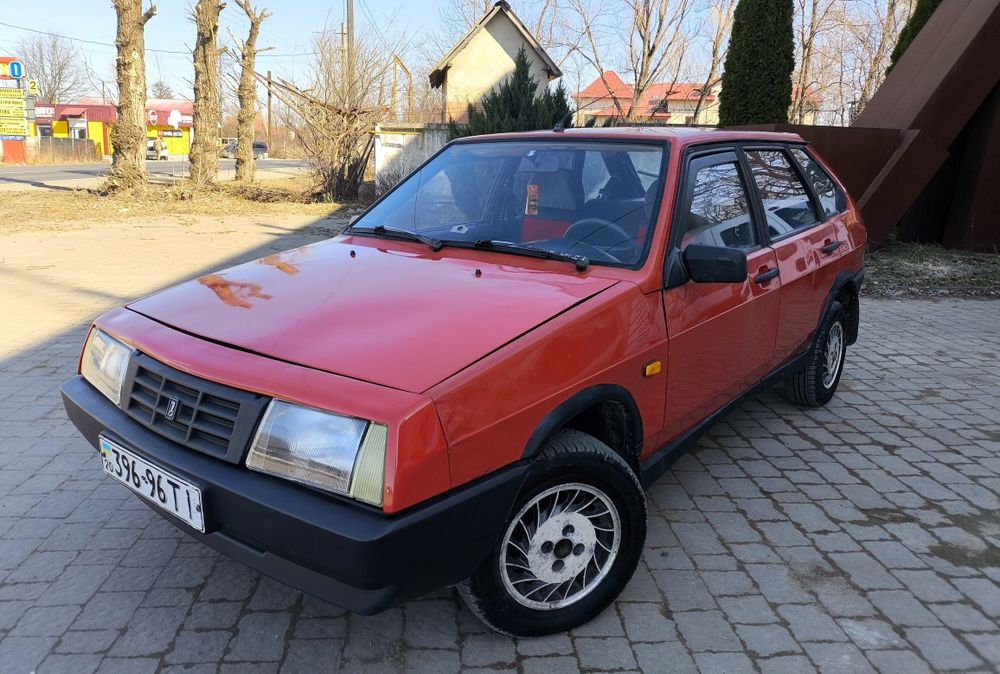 Ваз 2109 1.5 бензин 1990 року авто машина