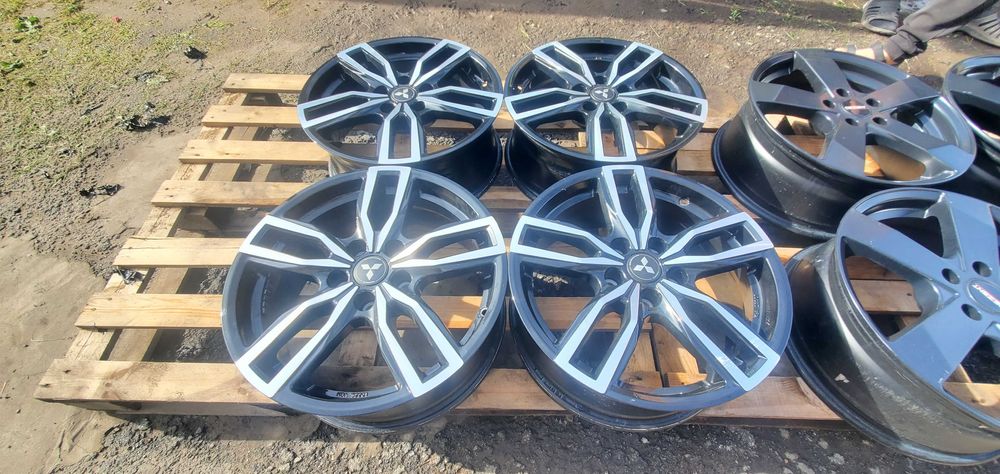 Диски 5 114,3 R17 Mitsubihi Brock Europe, 7J ET38 Оригінал