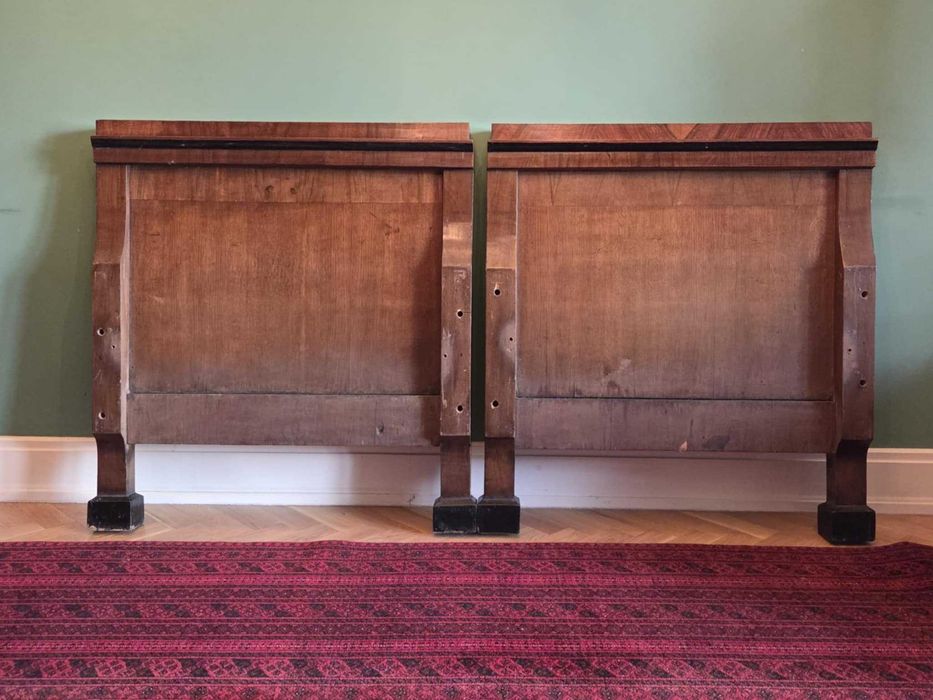 Łóżka w stylu Biedermeier, oryginalne z epoki