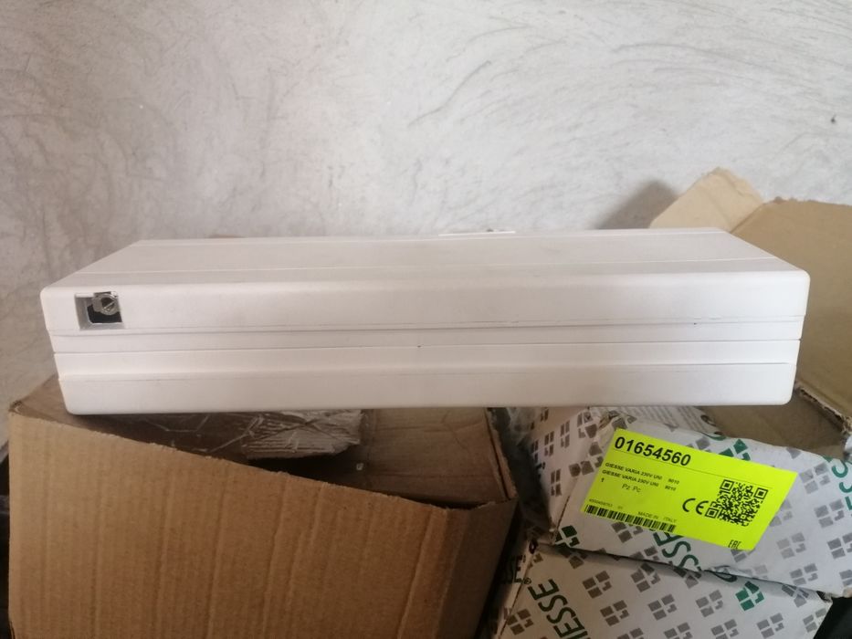 Кронштейн електропривод 220в