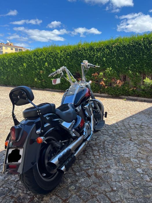 Suzuki Intruder 1500 LC