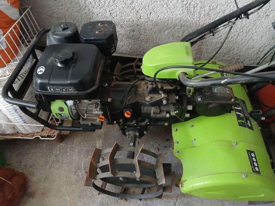 Moto cultivador muito bom