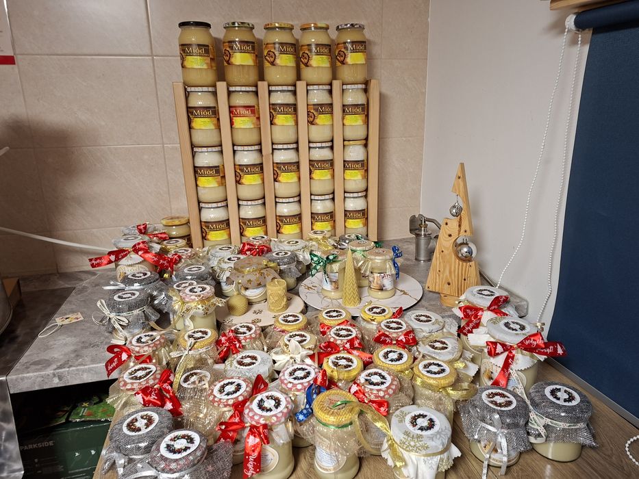 Miód kremowany wielokwiatowy w świątecznej szacie 4x0,33  l