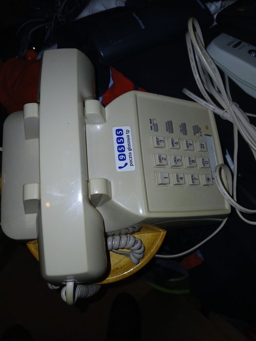 telefon retro z przeszłości