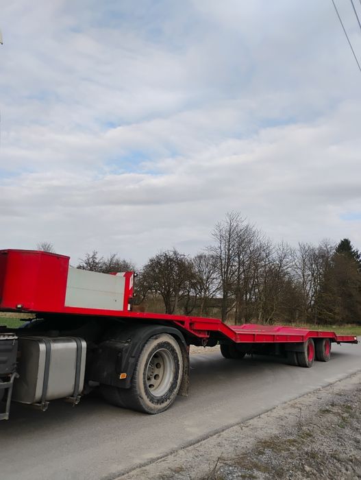 Naczepa niskopodwoziowa z wyciągarką