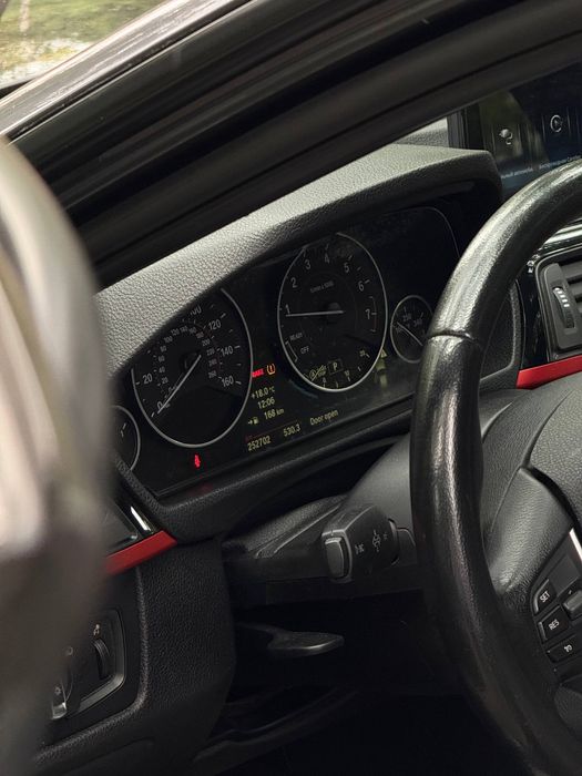 Продам своє авто BMW 328i 2013