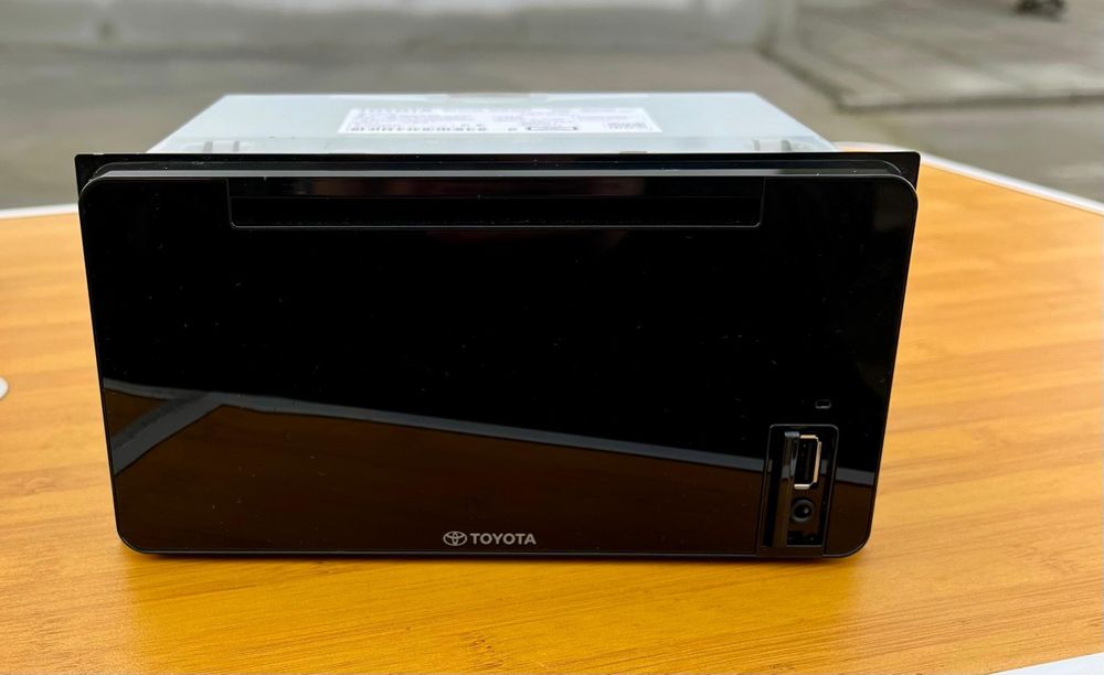 Продам магнітолу Toyota 2023-25
