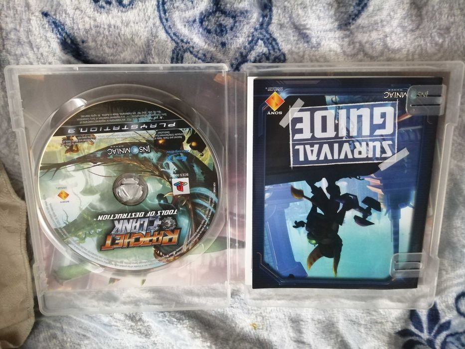 Jogos PS3 e PS2 - Com Capa e Livro - Ótimo estado